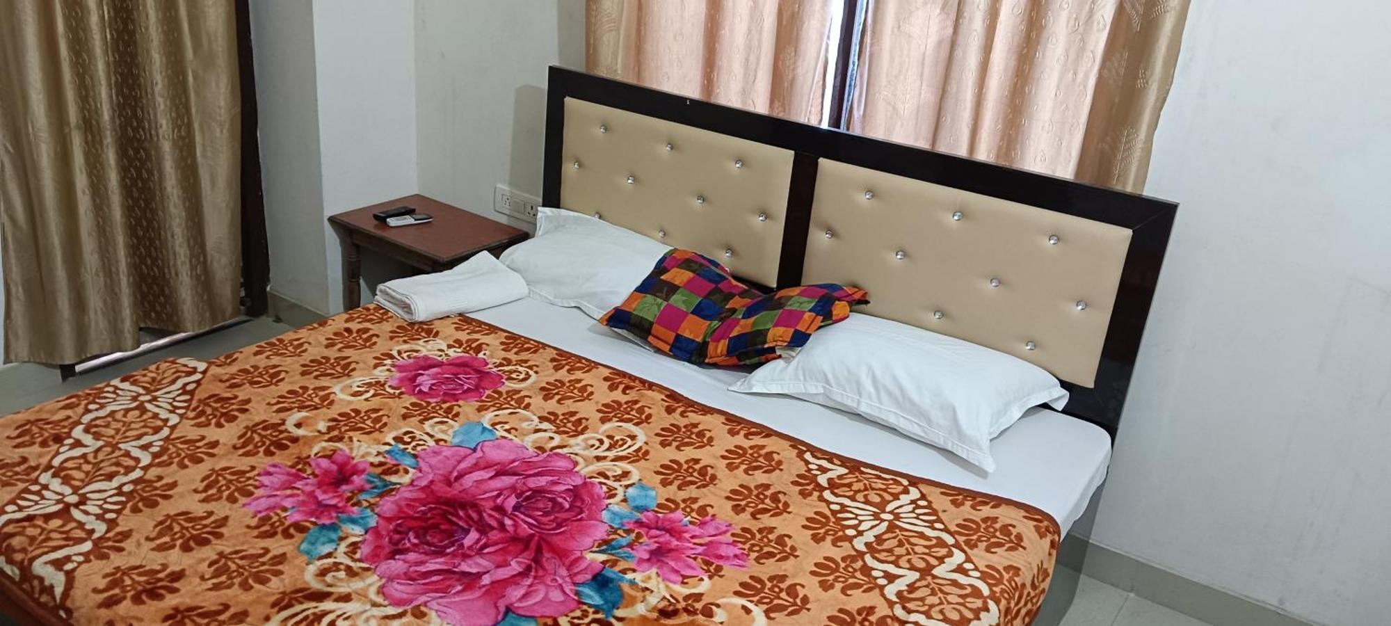 Skv Sharma Ji Guest house