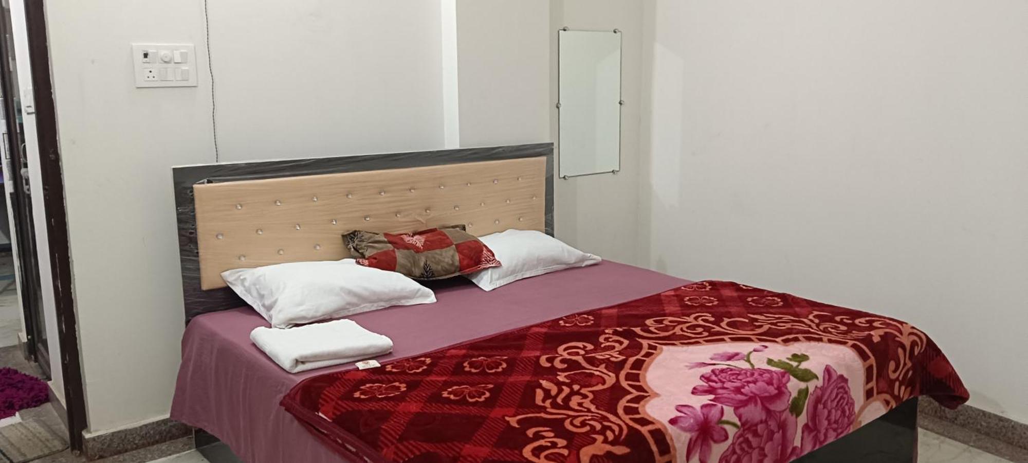 Skv Sharma Ji Guest house *